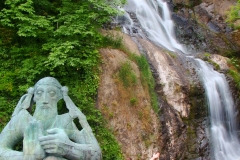 image077